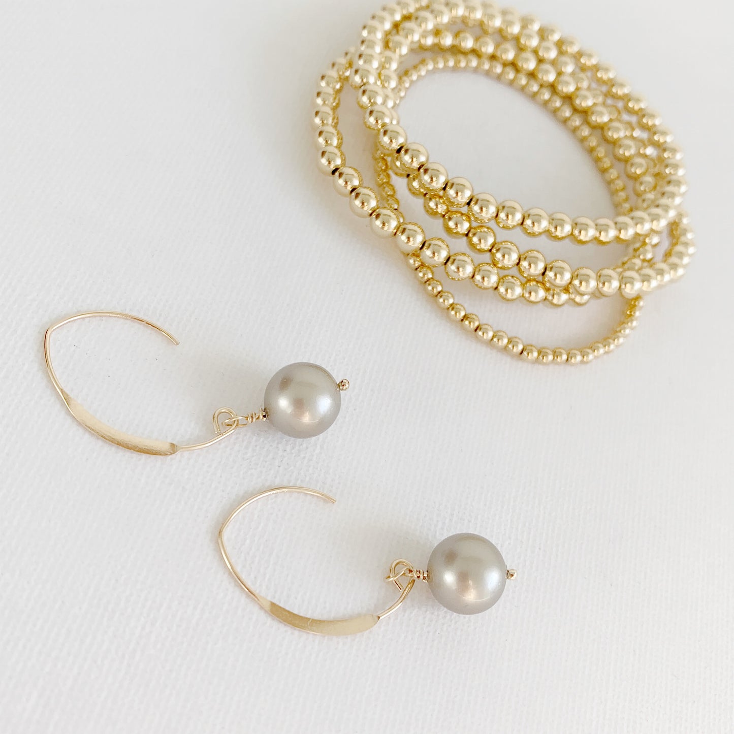 Gold Pearl earrings - Savi Jewelry
