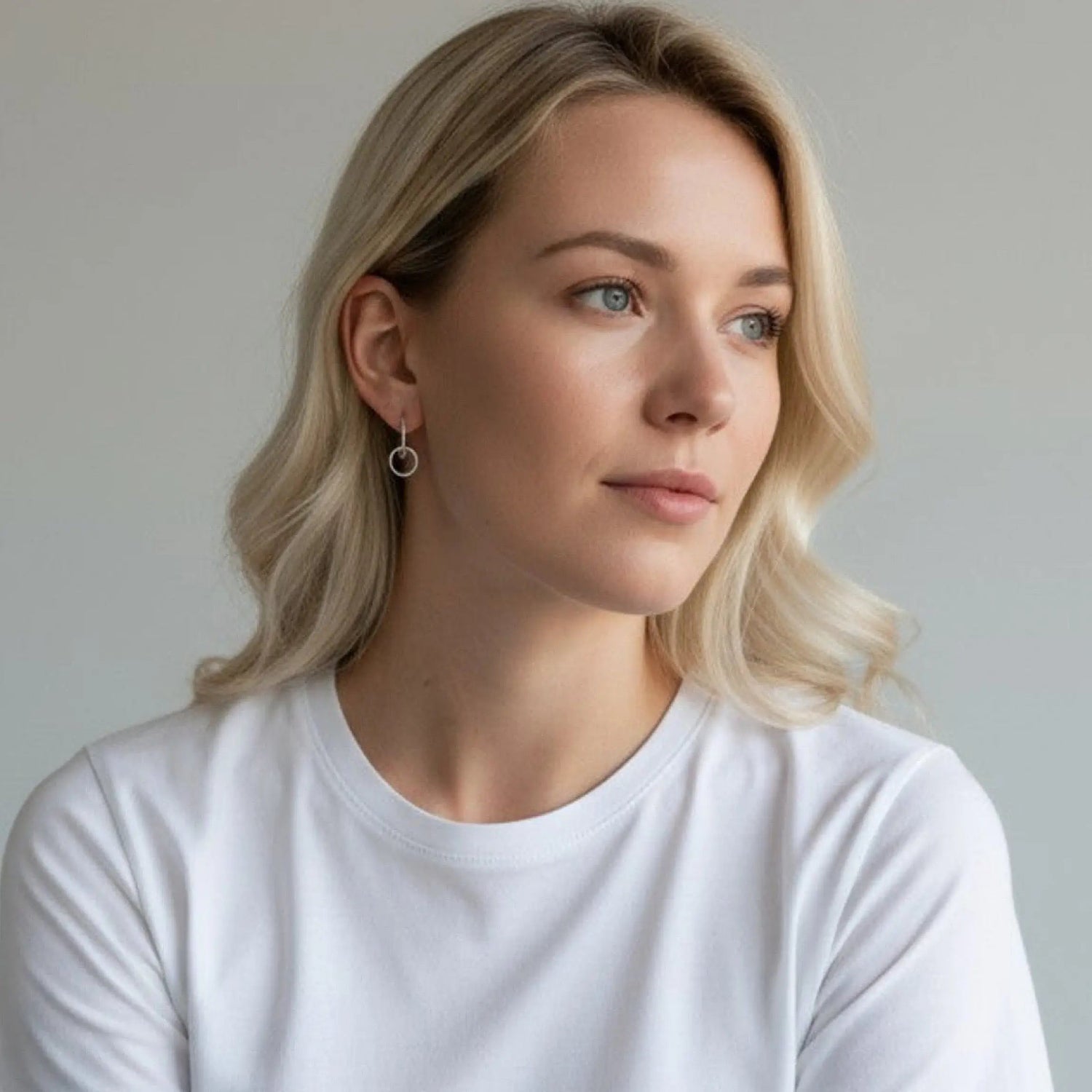 Dainty Hoop Earrings