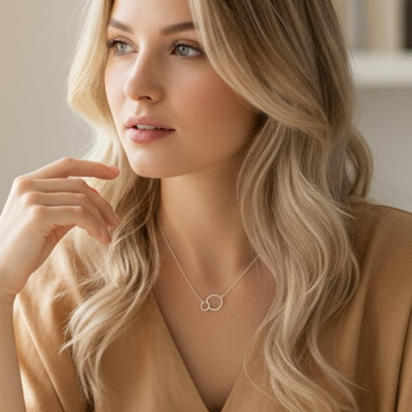 Silver choker Necklace