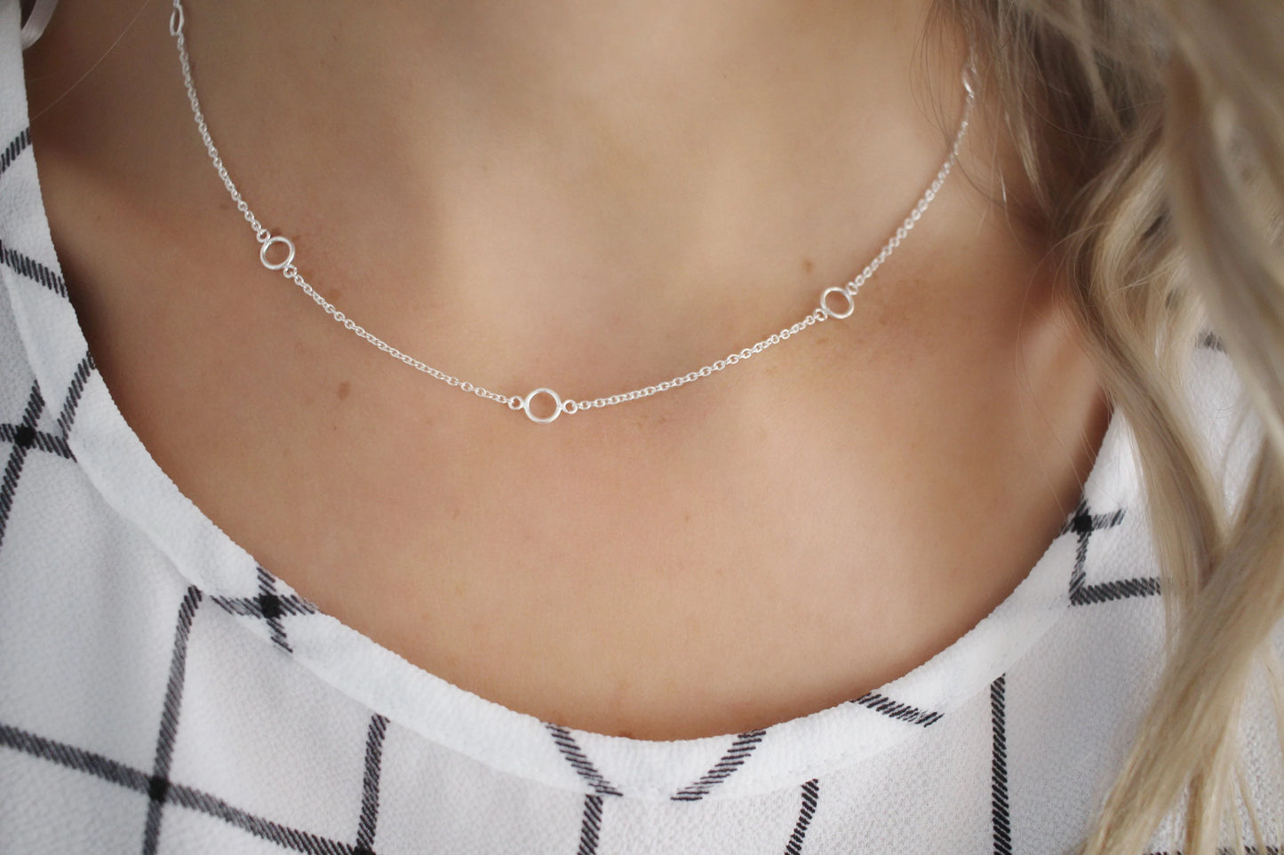 Silver choker Necklace