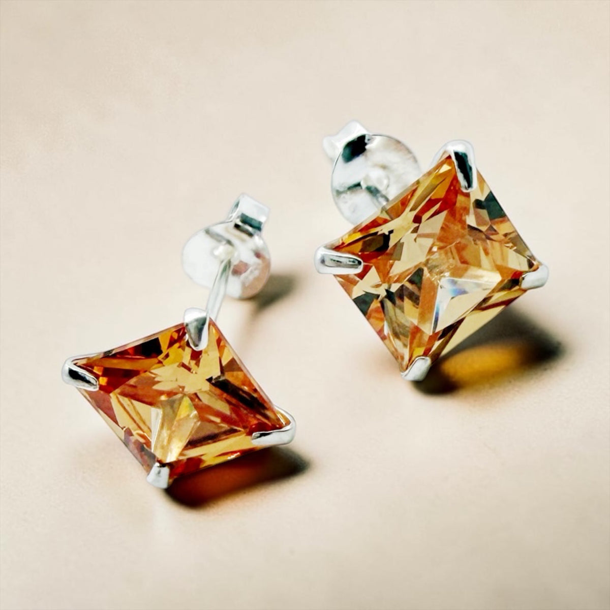 Sterling Silver Champagne Crystal Stud Earrings – 7mm