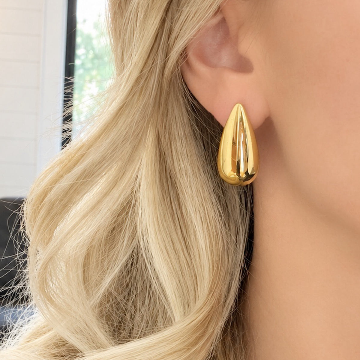 Gold-Plated Stainless Steel Teardrop Earrings – Aurelia