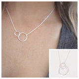 Interlocking Circle Necklace - Savi Jewelry