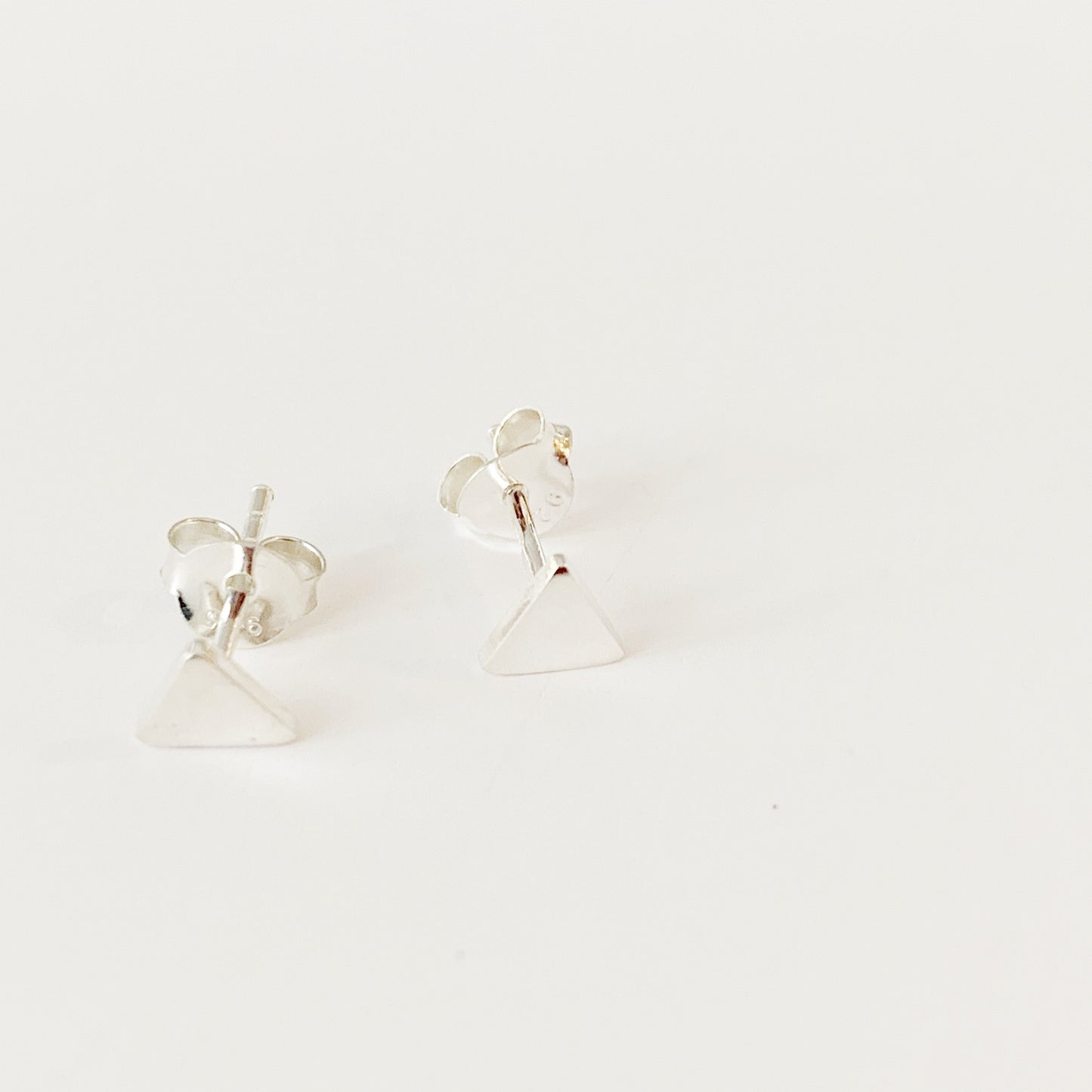 Dainty Triangle stud Earrings - Savi Jewelry