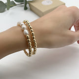 Dainty Gold pearl bracelet