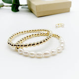 Dainty Gold pearl bracelet