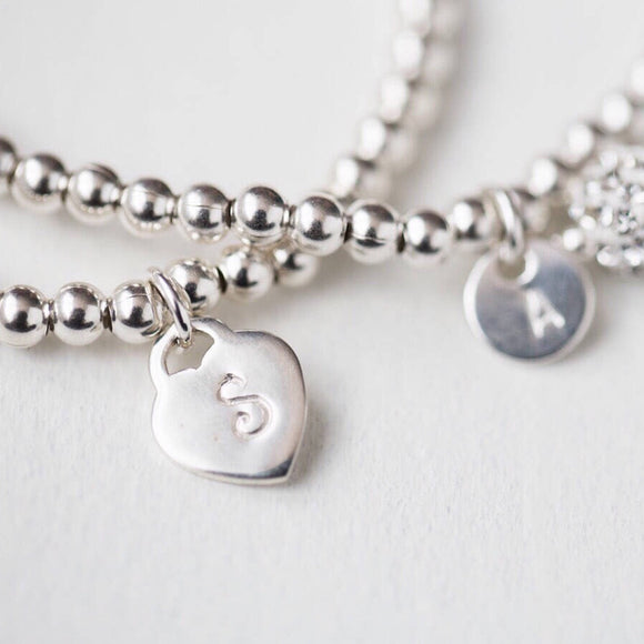 Silver initial bracelet ❤️ - Savi Jewelry
